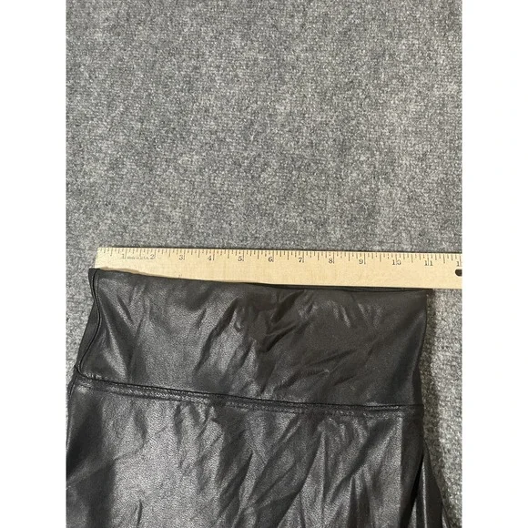 Spanx Leggings Womens XS Black Faux Leather Moto Quilted High Rise Shaping - Picture 4 of 11